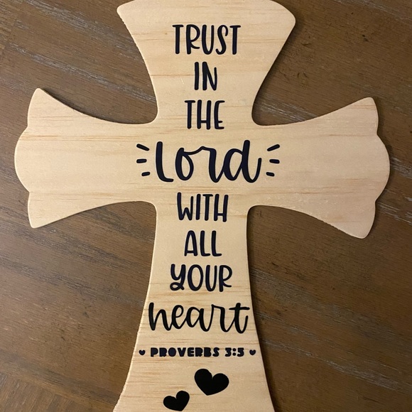 Handmade Personalized Wood Cross Sign - Picture 2 of 4